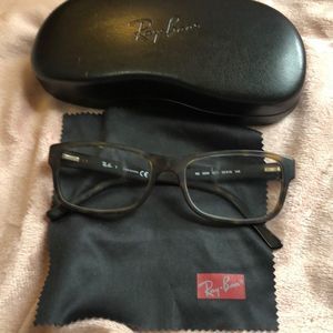 Ray-ban with brown frames plus case and cleaning cloth